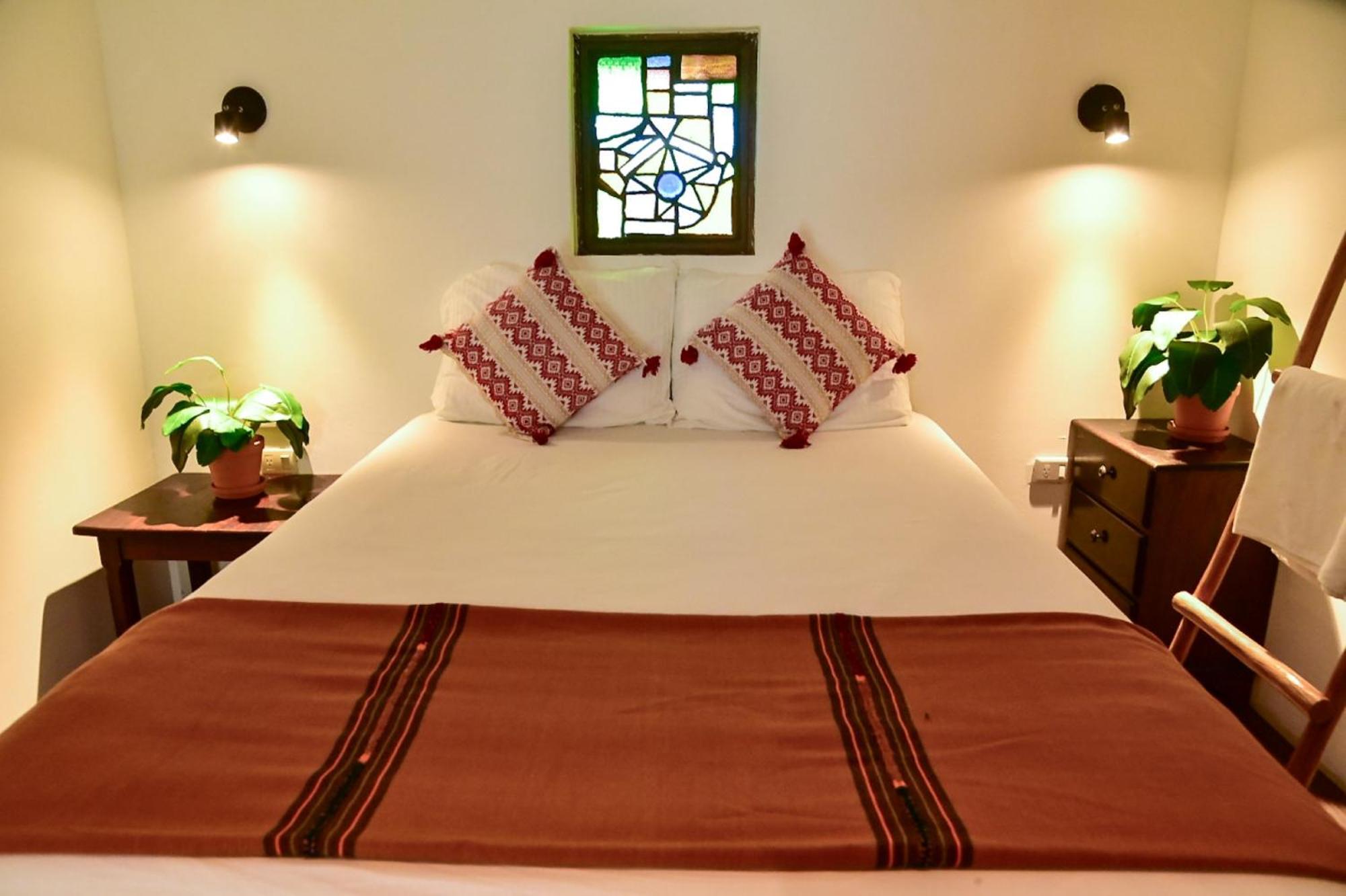 Los Amigos Hostel Flores Exteriör bild